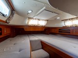 Hallberg-Rassy 40 aft cabin
